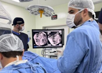 Procedimento inovador com polilaminina é realizado no HSJosé