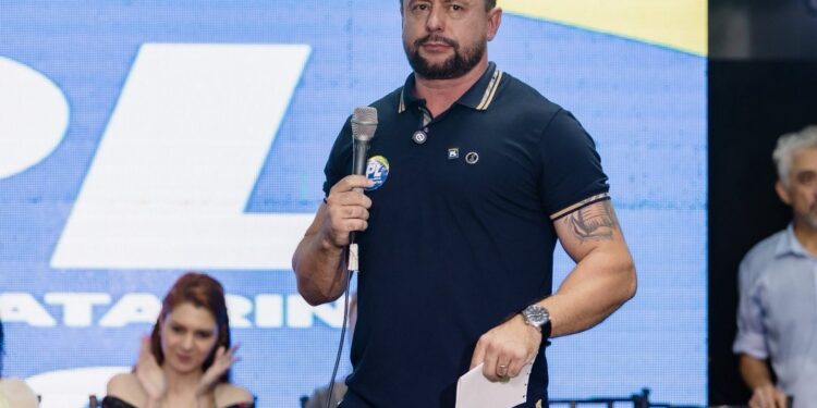 Presidente do PL em Navegantes morre aos 40 anos ao sofrer infarto após jogo de futebol