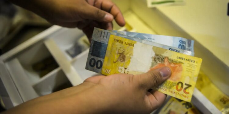 Novo Desenrola renegocia quase R$ 12 bilhões em dívidas