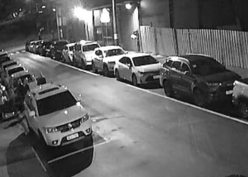 VÍDEO: homem leva socos de guarda municipal de folga ao reclamar de som alto em igreja de Balneário Camboriú