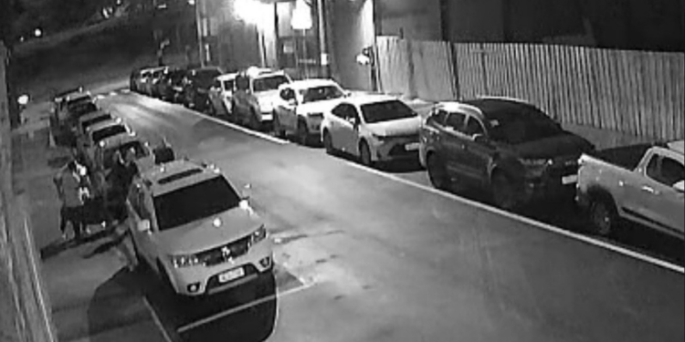 VÍDEO: homem leva socos de guarda municipal de folga ao reclamar de som alto em igreja de Balneário Camboriú